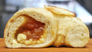 アップル&クリームチーズベーグル 断面