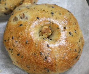 黒ごま&くるみベーグル