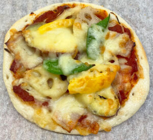 自家製トマトソースのピザベーグル